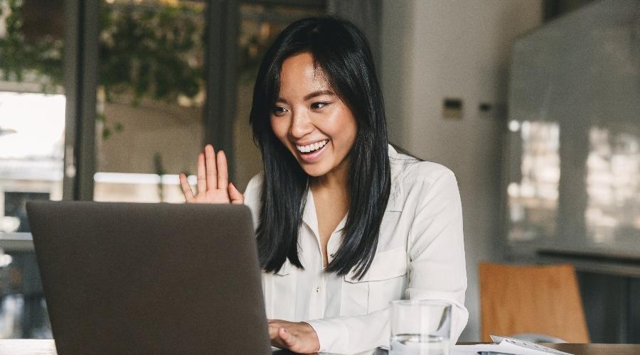Woman in an online meeting.