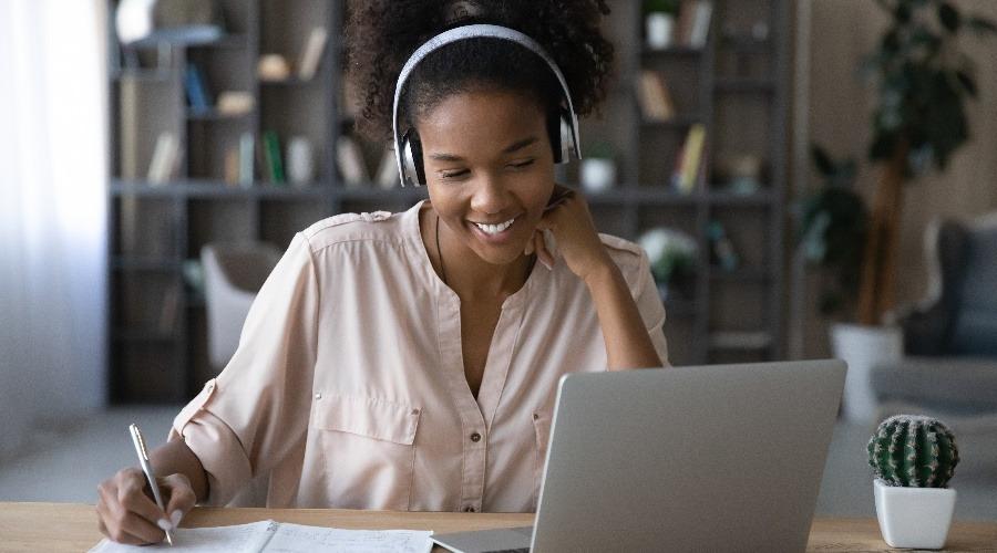 Woman on a computer